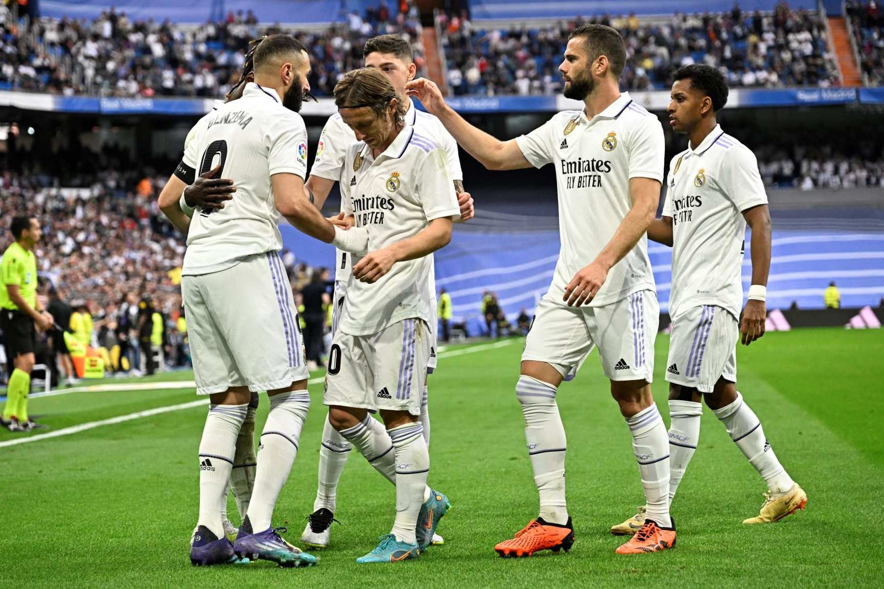 World's 50 Most Valuable Soccer Teams: Man United, Real Madrid Lead –