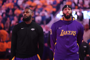 Lakers Rumors: LeBron James 'Over,' 'Frustrated' with Anthony Davis amid Trade Buzz
