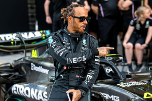 Lewis Hamilton Signs Ferrari Contract for 2025 F1 Season, Will Leave Mercedes