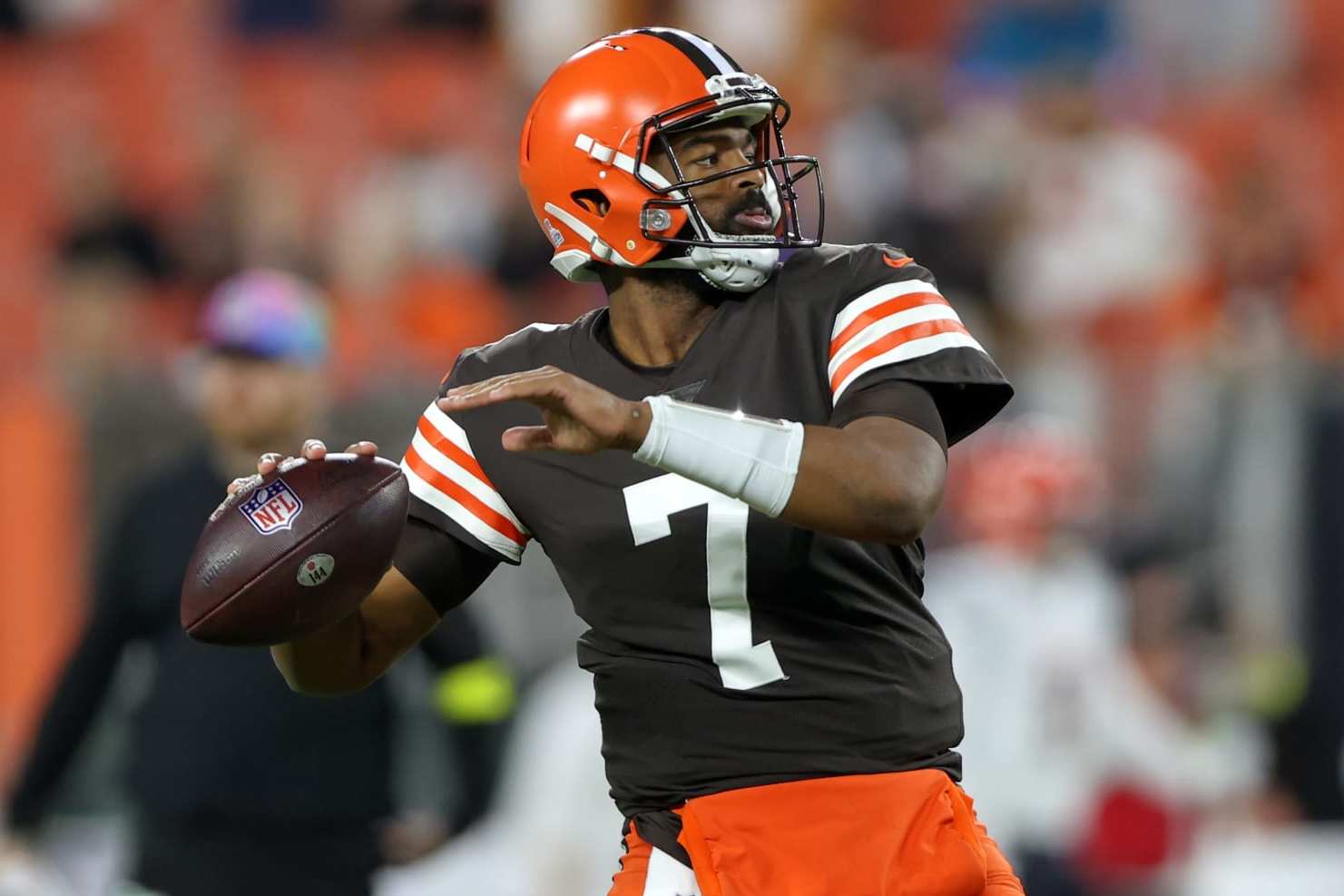 WATCH: Nick Chubb puts the Browns on top vs. Bengals on direct snap