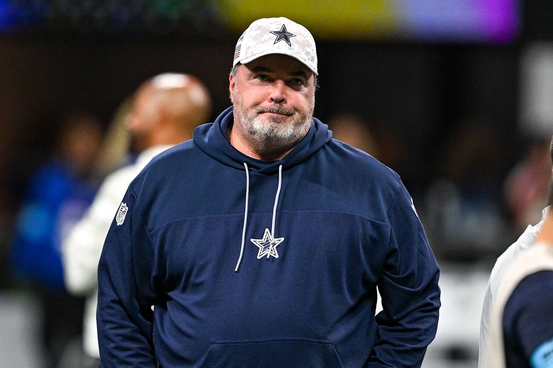 ATLANTA, GA NOVEMBER 03: Dallas head coach Mike McCarthy looks on prior to the start of the NFL game between the Dallas Cowboys and the Atlanta Falcons on November 3rd, 2024 at Mercedes-Benz Stadium in Atlanta, GA. (Photo by Rich von Biberstein/Icon Sportswire via Getty Images)