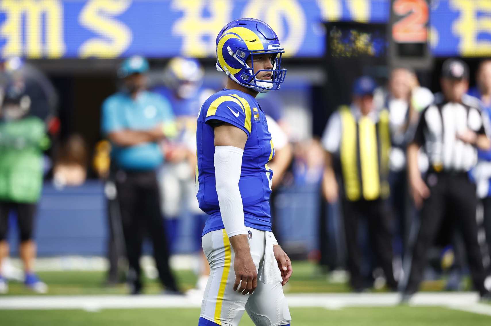 INGLEWOOD, CALIFORNIA - OCTOBER 22:  Matthew Stafford #9 of the Los Angeles Rams at SoFi Stadium on October 22, 2023 in Inglewood, California. (Photo by Ronald Martinez/Getty Images)