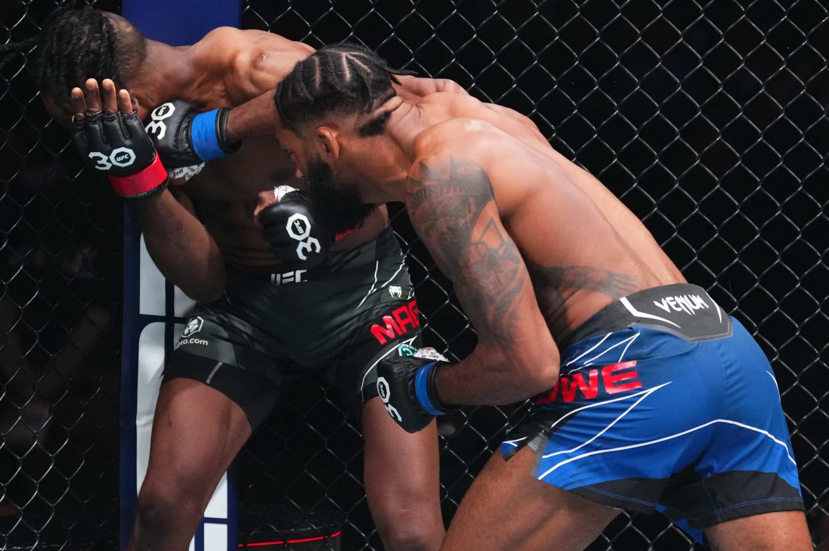 How much did Jon Jones make in his last fight in the UFC?