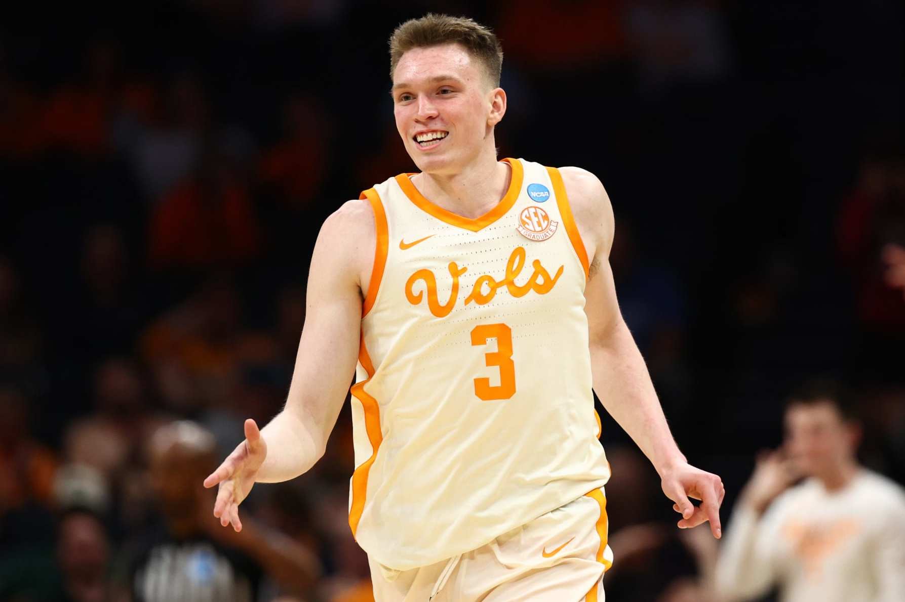 Dalton Knecht NBA Draft Scouting Report: Pro Comparison, Updated Lakers ...