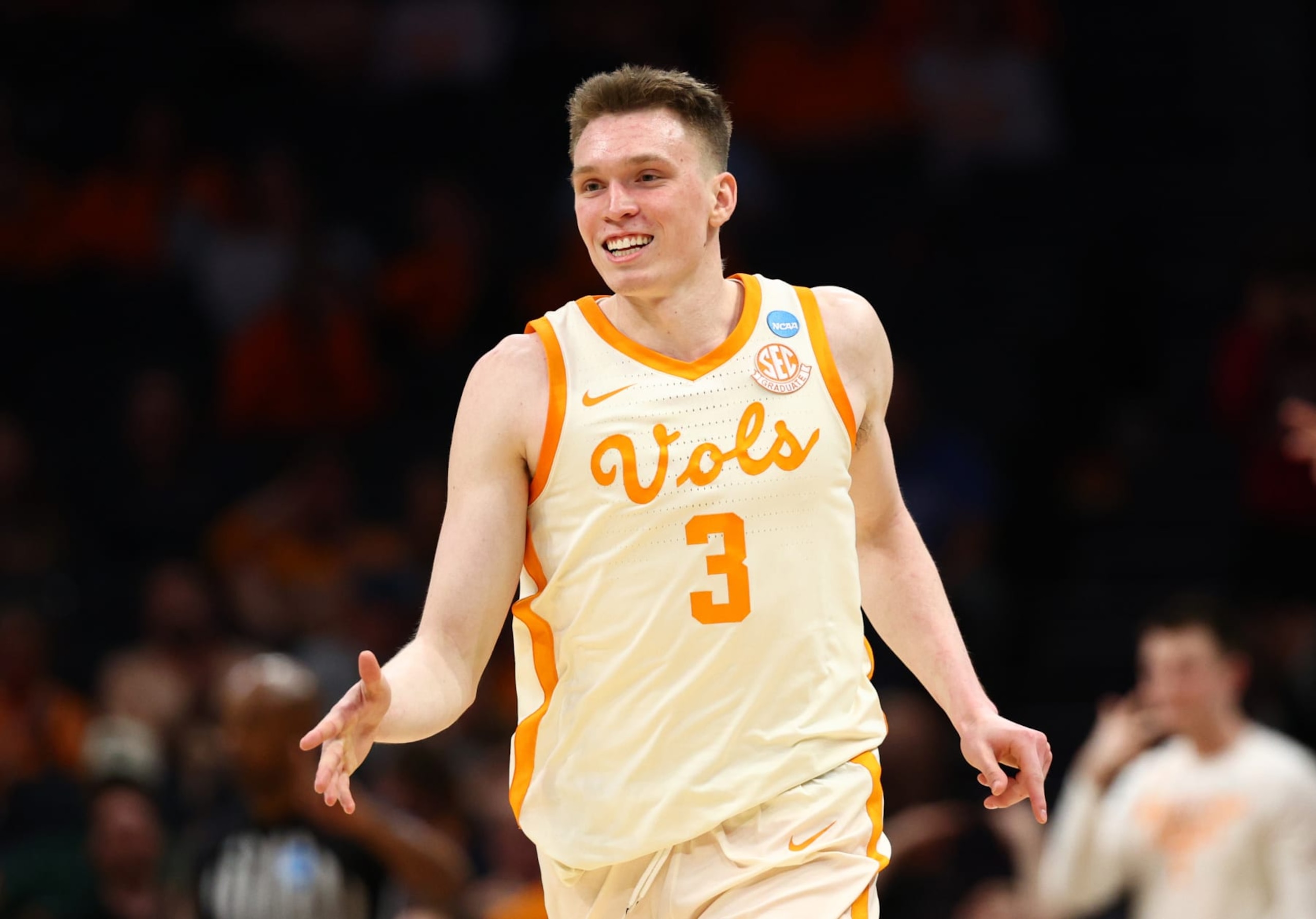 CHARLOTTE, NORTH CAROLINA - MARCH 21: Dalton Knecht #3 of the Tennessee Volunteers reacts during the second half against the Saint Peter's Peacocks in the first round of the NCAA Men's Basketball Tournament at Spectrum Center on March 21, 2024 in Charlotte, North Carolina. (Photo by Jared C. Tilton/Getty Images)