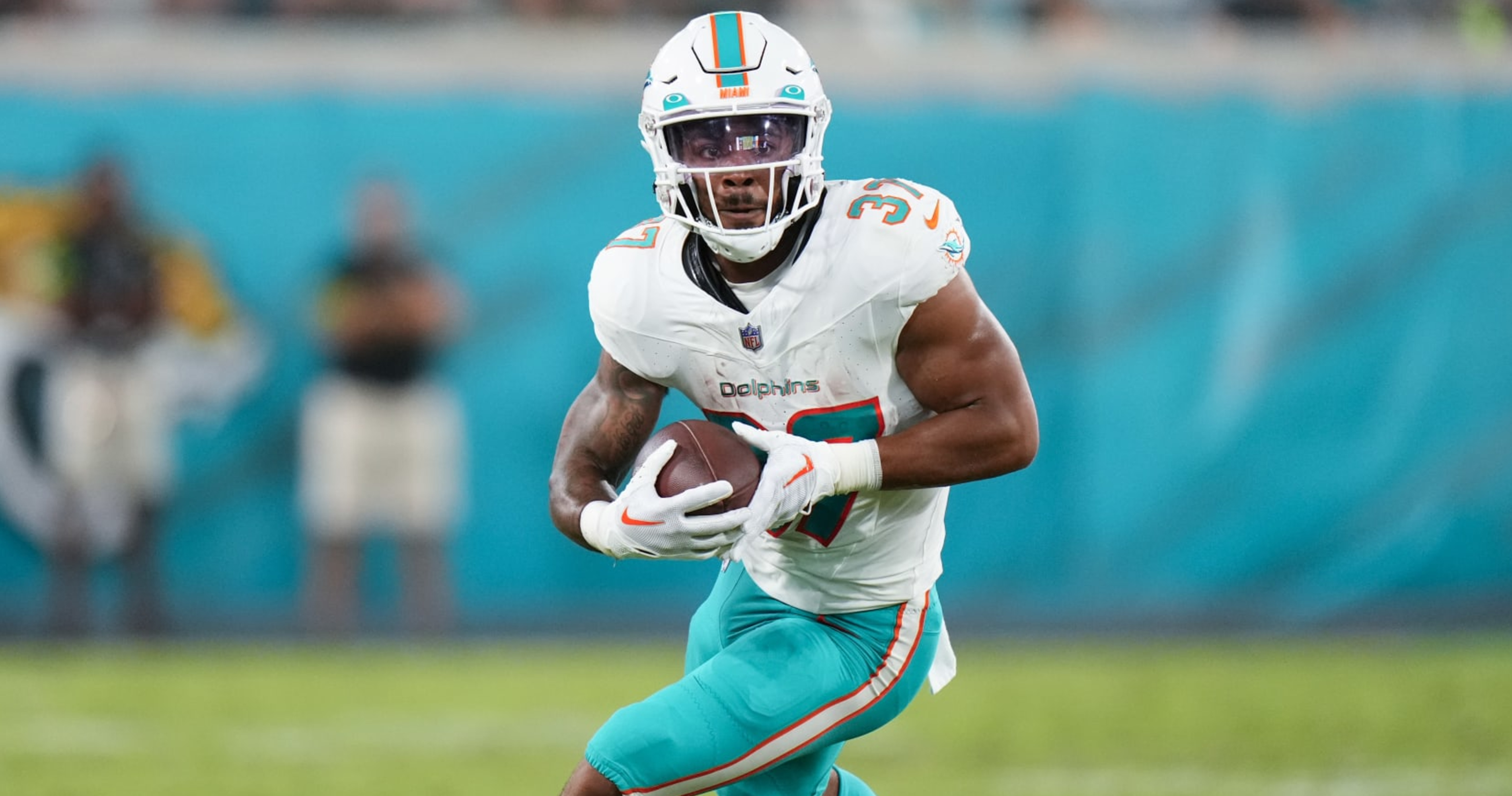 Myles Gaskin, Vikings Agree to Contract After RB's Release by Dolphins, News, Scores, Highlights, Stats, and Rumors