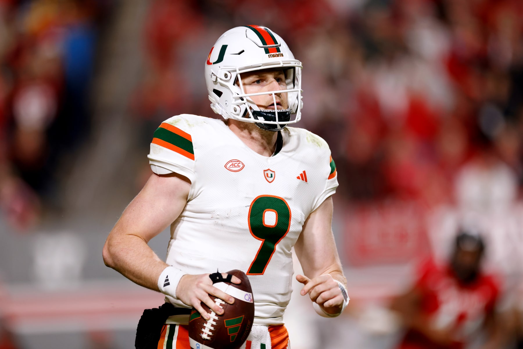 Report Tyler Van Dyke Visiting Wisconsin After Leaving Miami for