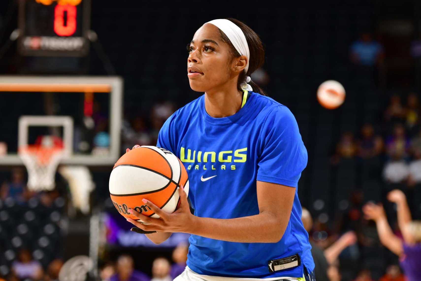 PHOENIX, AZ - MAY 19: Charli Collier #35 of the Dallas Wings warms up before the game against the Phoenix Mercury on May 19, 2022 at Footprint Center in Phoenix, Arizona. NOTE TO USER: User expressly acknowledges and agrees that, by downloading and or using this photograph, user is consenting to the terms and conditions of the Getty Images License Agreement. Mandatory Copyright Notice: Copyright 2022 NBAE (Photo by Barry Gossage/NBAE via Getty Images)