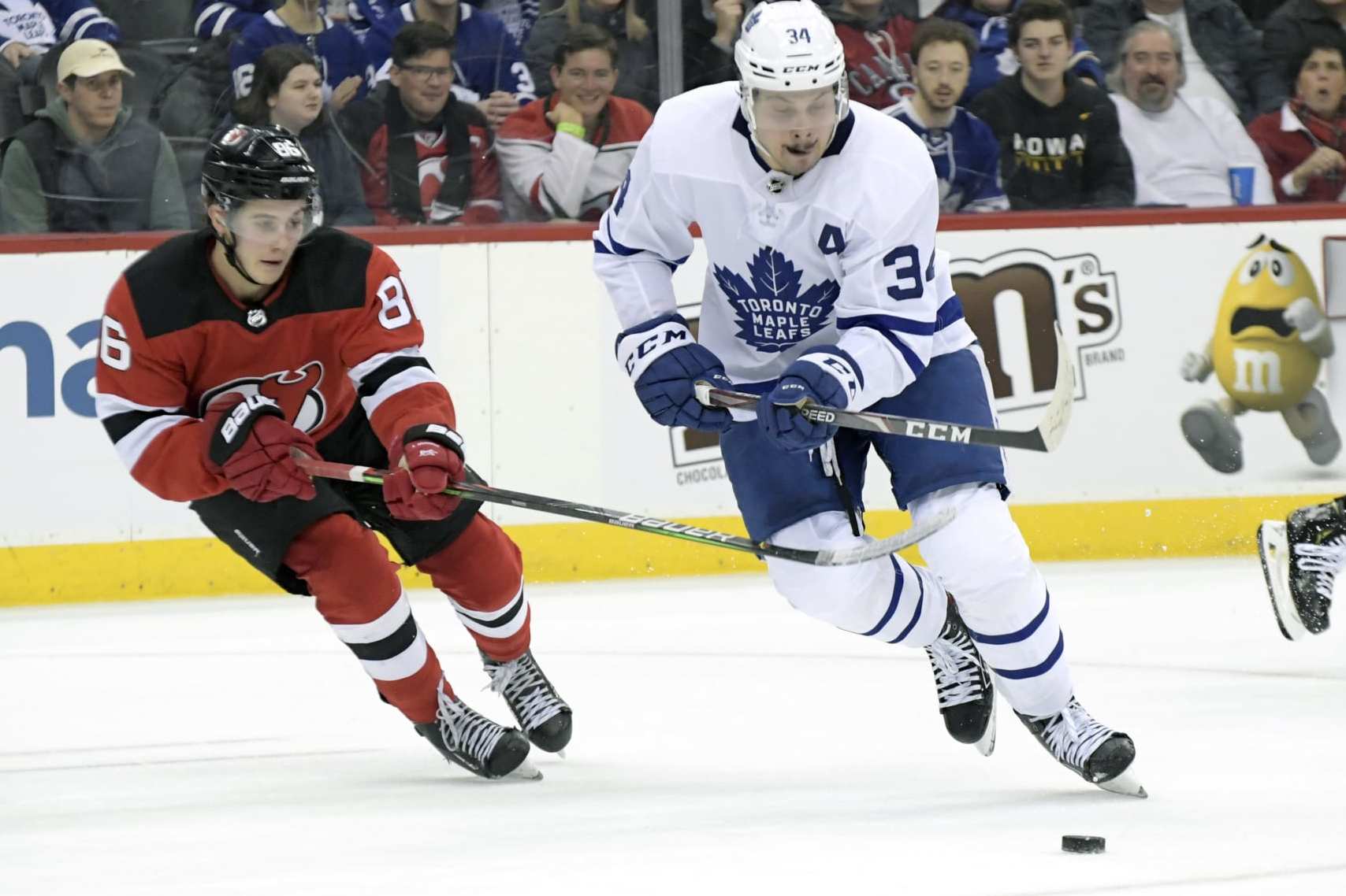 Toronto Maple Leafs vs Winnipeg Jets