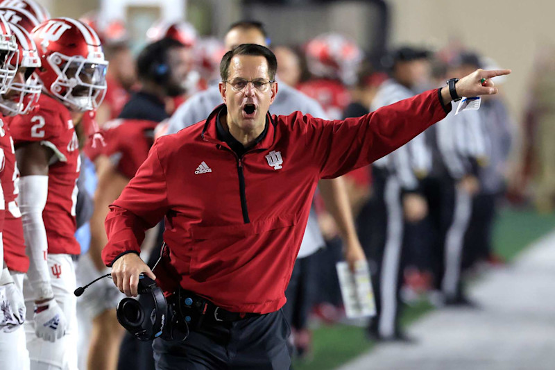 BLOOMINGTON, INDIANA - NOVEMBER 09: Head coach Curt Cignetti of the Indiana Hoosiers reacts during the fourth quarter against the Michigan Wolverines at Memorial Stadium on November 09, 2024 in Bloomington, Indiana. (Photo by Justin Casterline/Getty Images)