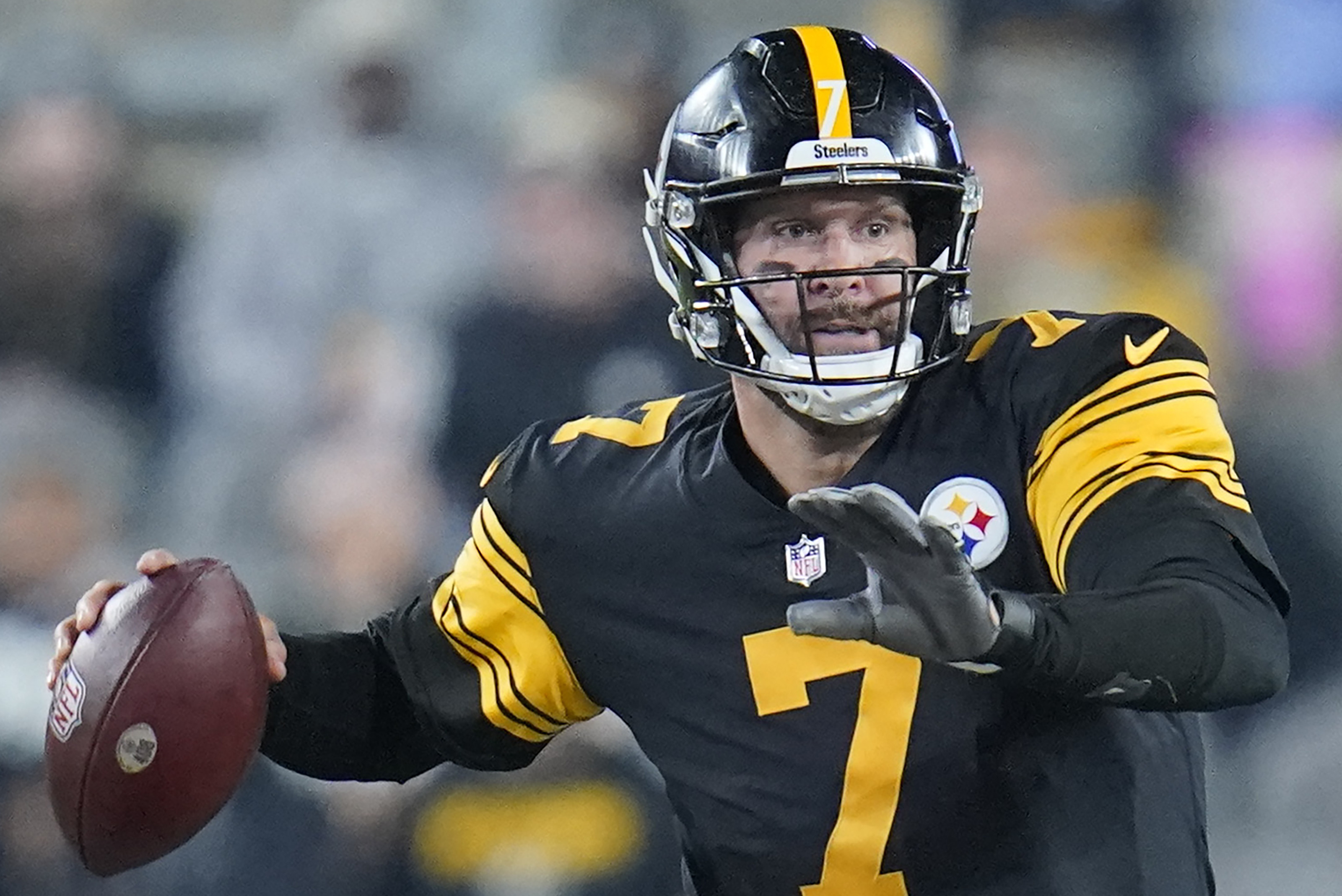 BREAKING: Pittsburgh Steelers QB Ben Roethlisberger WILL PLAY Sunday vs.  Chargers