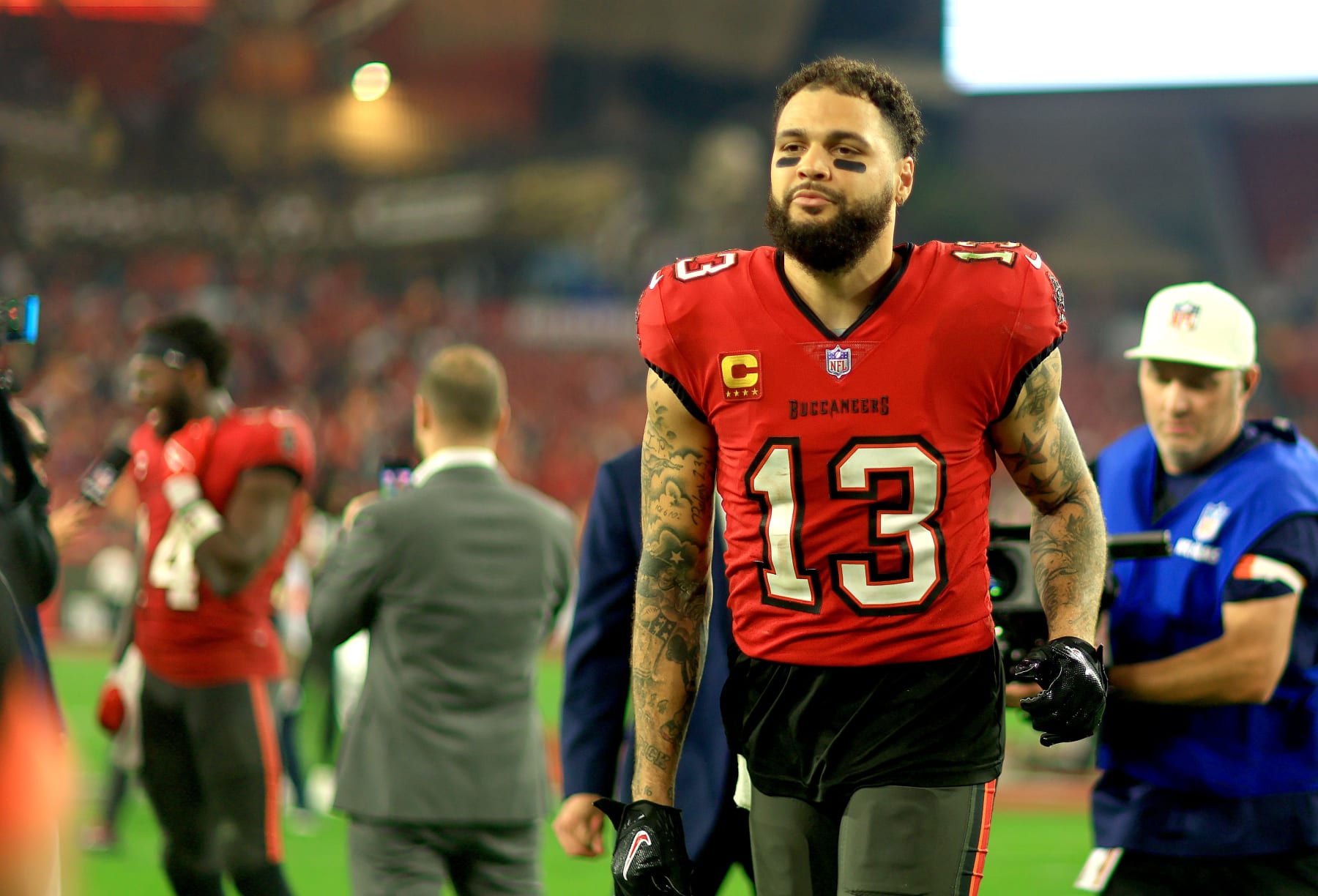 MIKE EVANS AGREES TO CONTRACT WITH 49ERS IN NFL FREE AGENCY visual data 5