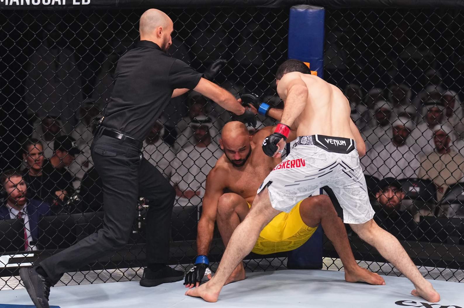 ABU DHABI, UNITED ARAB EMIRATES - OCTOBER 21: (R-L) Ikram Aliskerov of Russia punches Warlley Alves of Brazil in a middleweight fight during the UFC 294 event at Etihad Arena on October 21, 2023 in Abu Dhabi, United Arab Emirates. (Photo by Chris Unger/Zuffa LLC via Getty Images)
