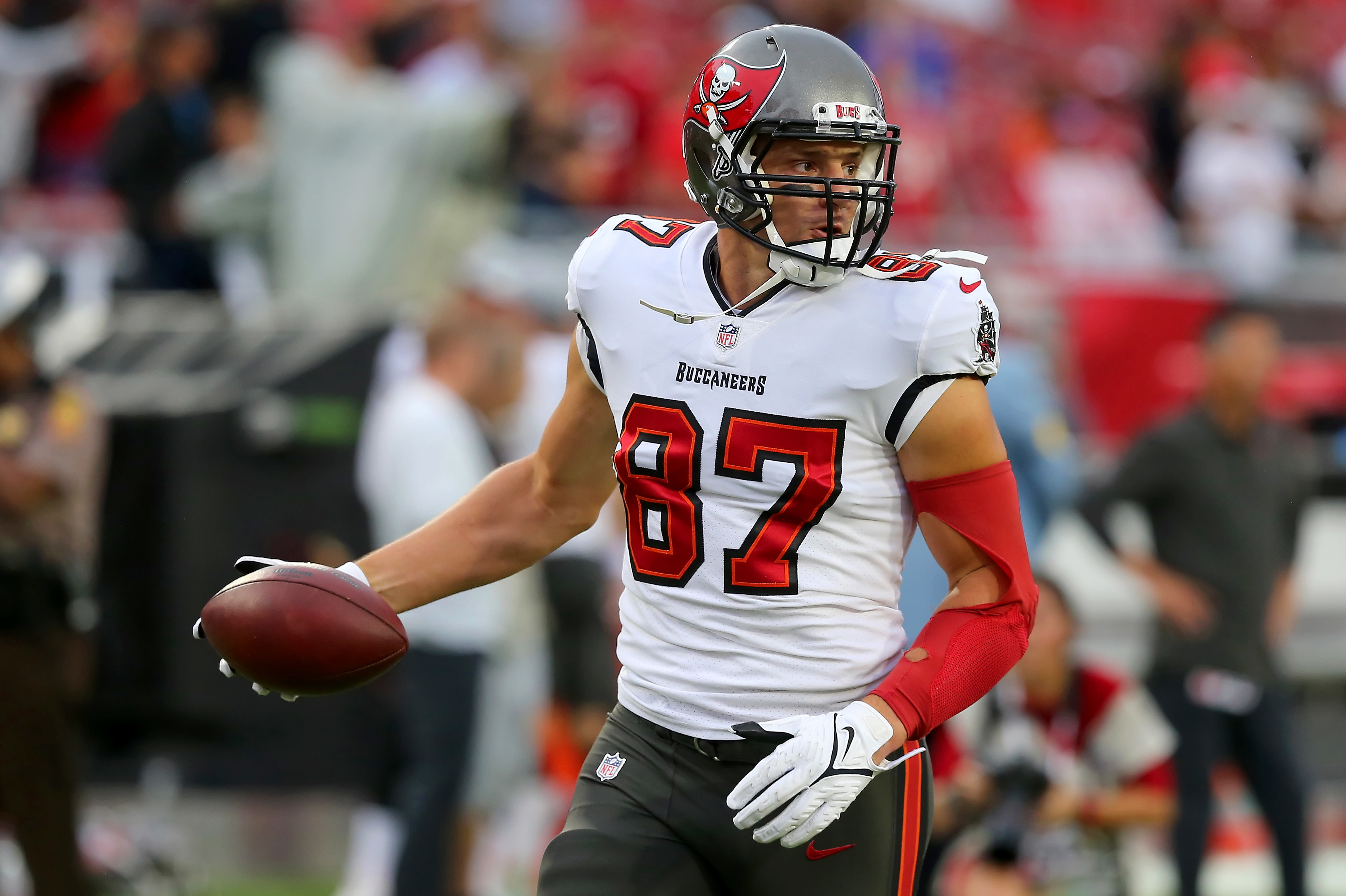 Rob Gronkowski Rumors: Bucs 'Loosely Planning' for TE; Decision
