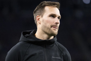 Falcons' Kirk Cousins Offers to Write Kyle Pitts a Check to Charity for No. 8 Jersey