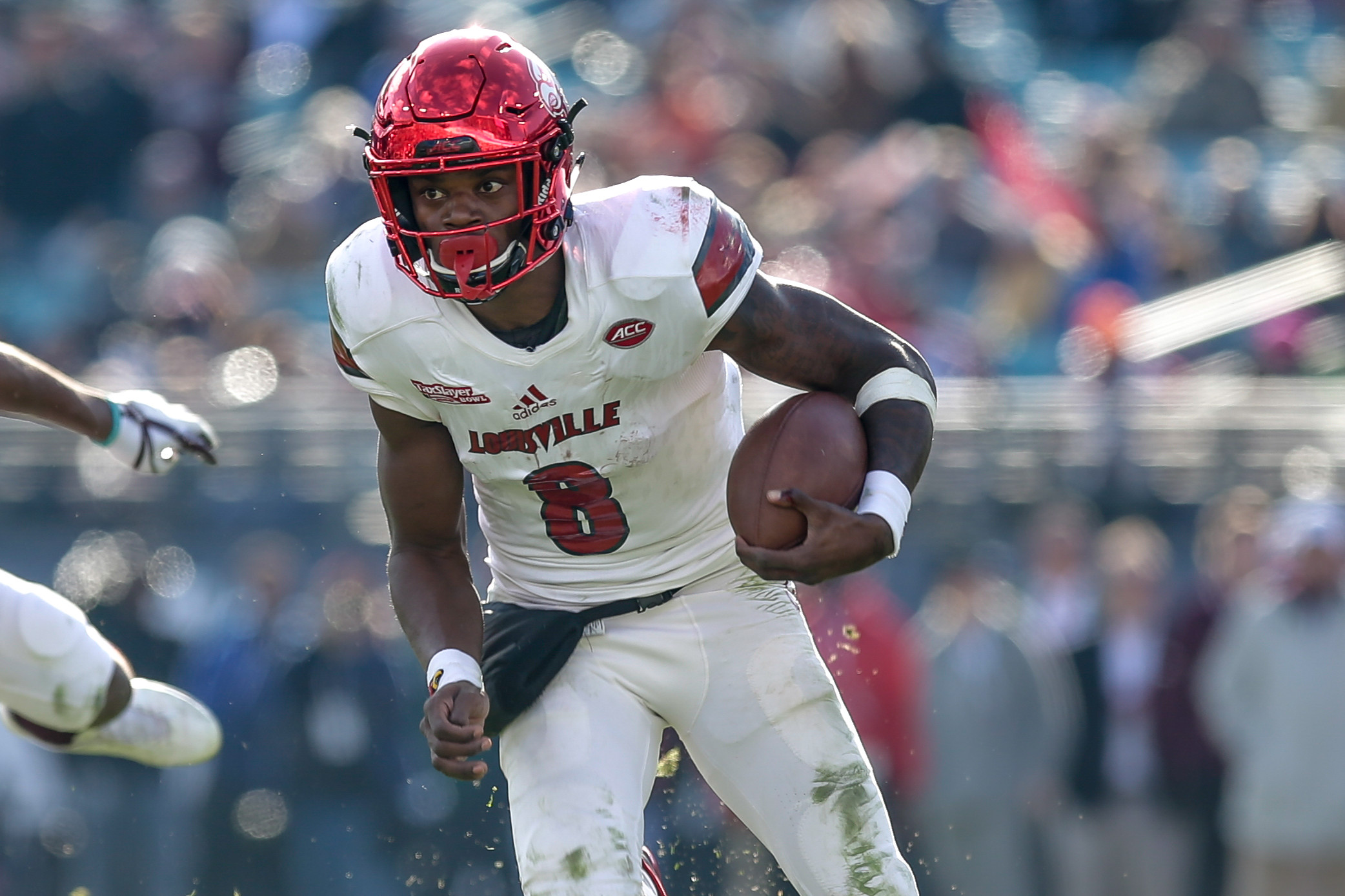 Lamar Jackson Emotional About Getting Statue at Louisville