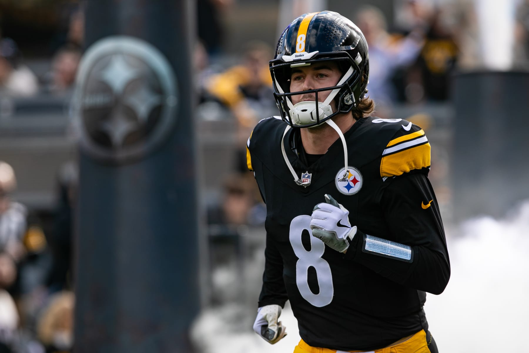 Video Steelers' Kenny Pickett Slams Rumors He Refused to Back Up Mason
