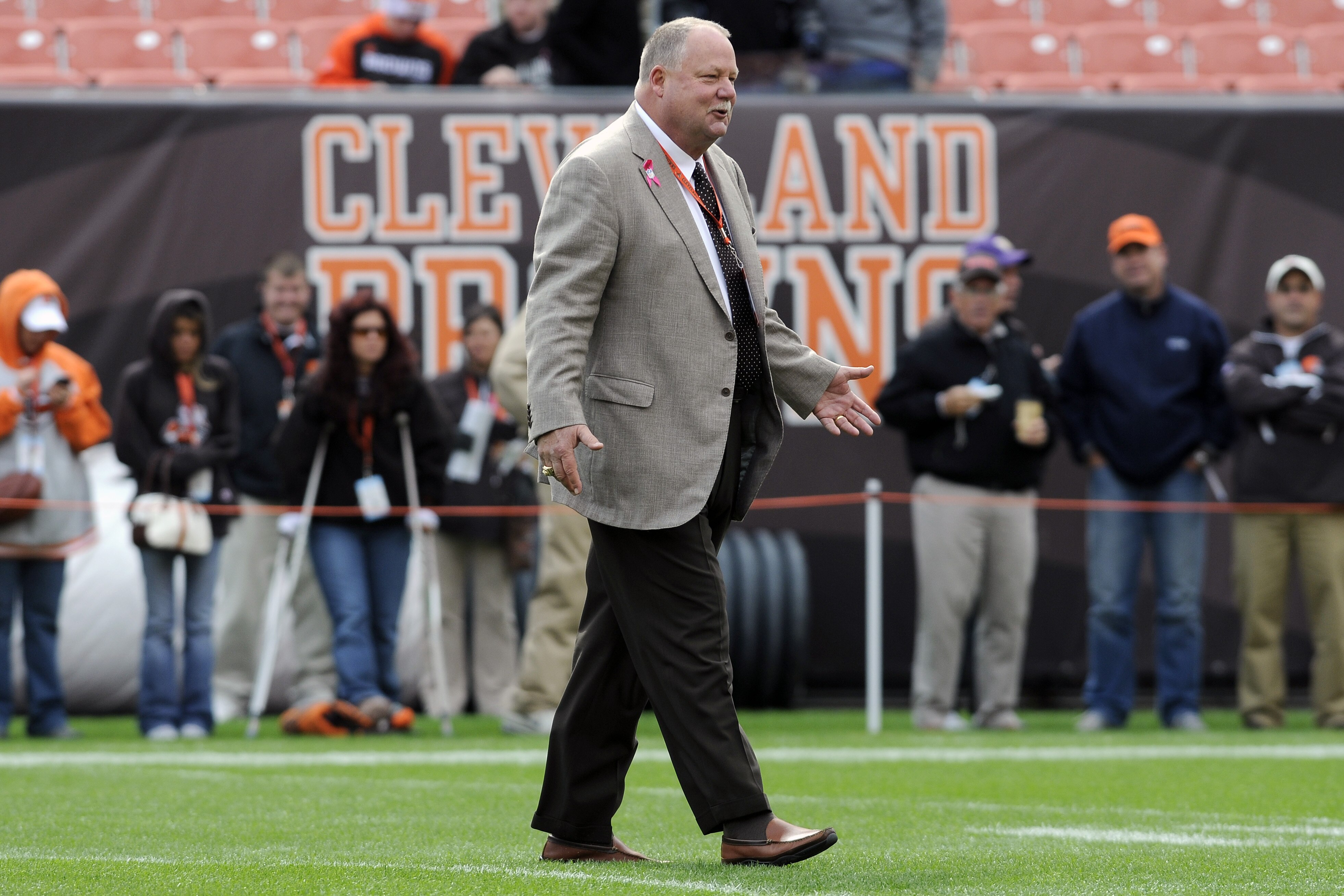 Browns president Mike Holmgren.
