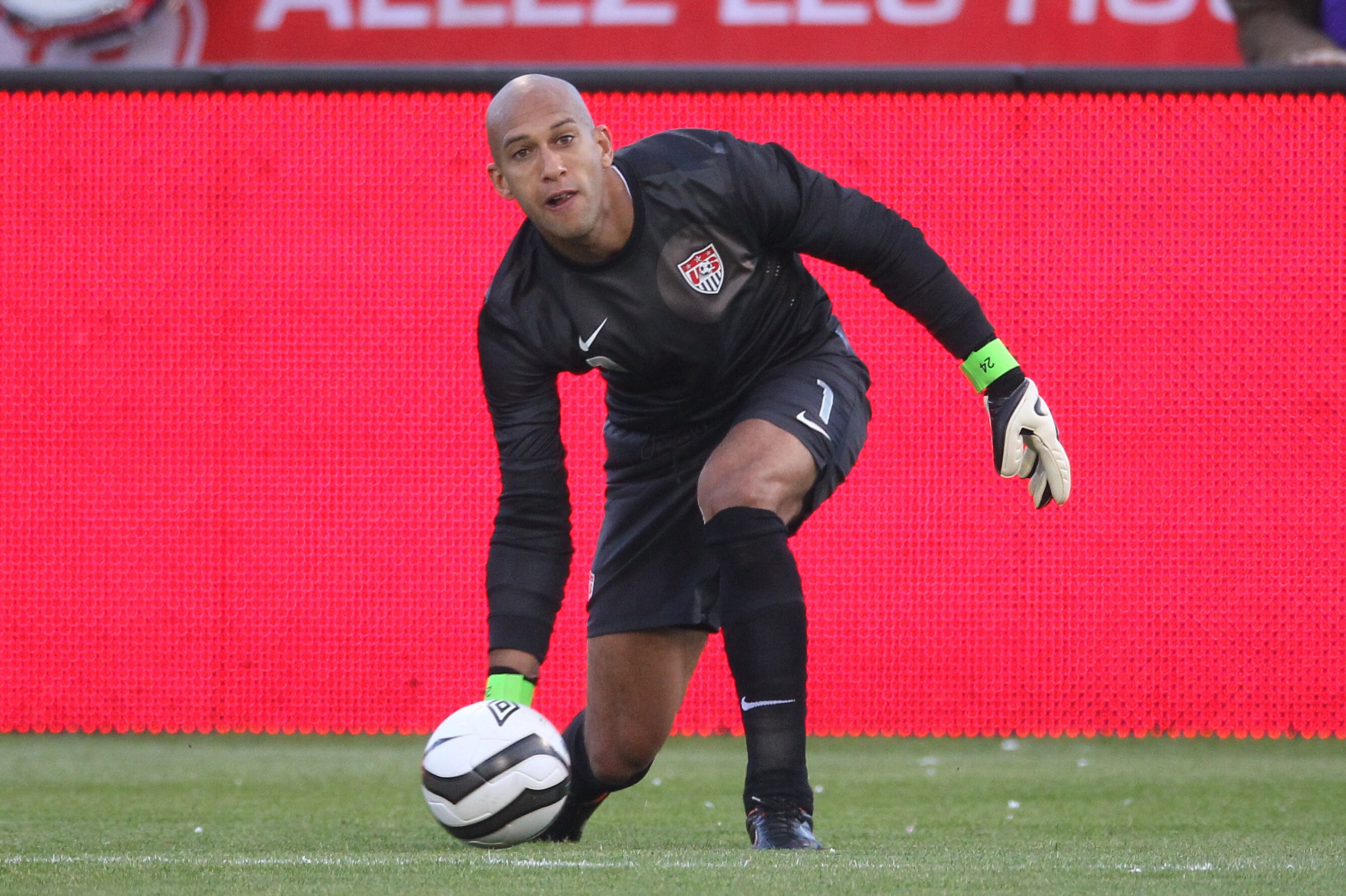 TORONTO, CANADA - JUNE 3: Tim Howard #1 of USA moves the ball against Canada during their international friendly match on June 3, 2012 at BMO Field in Toronto, Ontario, Canada. (Photo by Tom Szczerbowski/Getty Images)