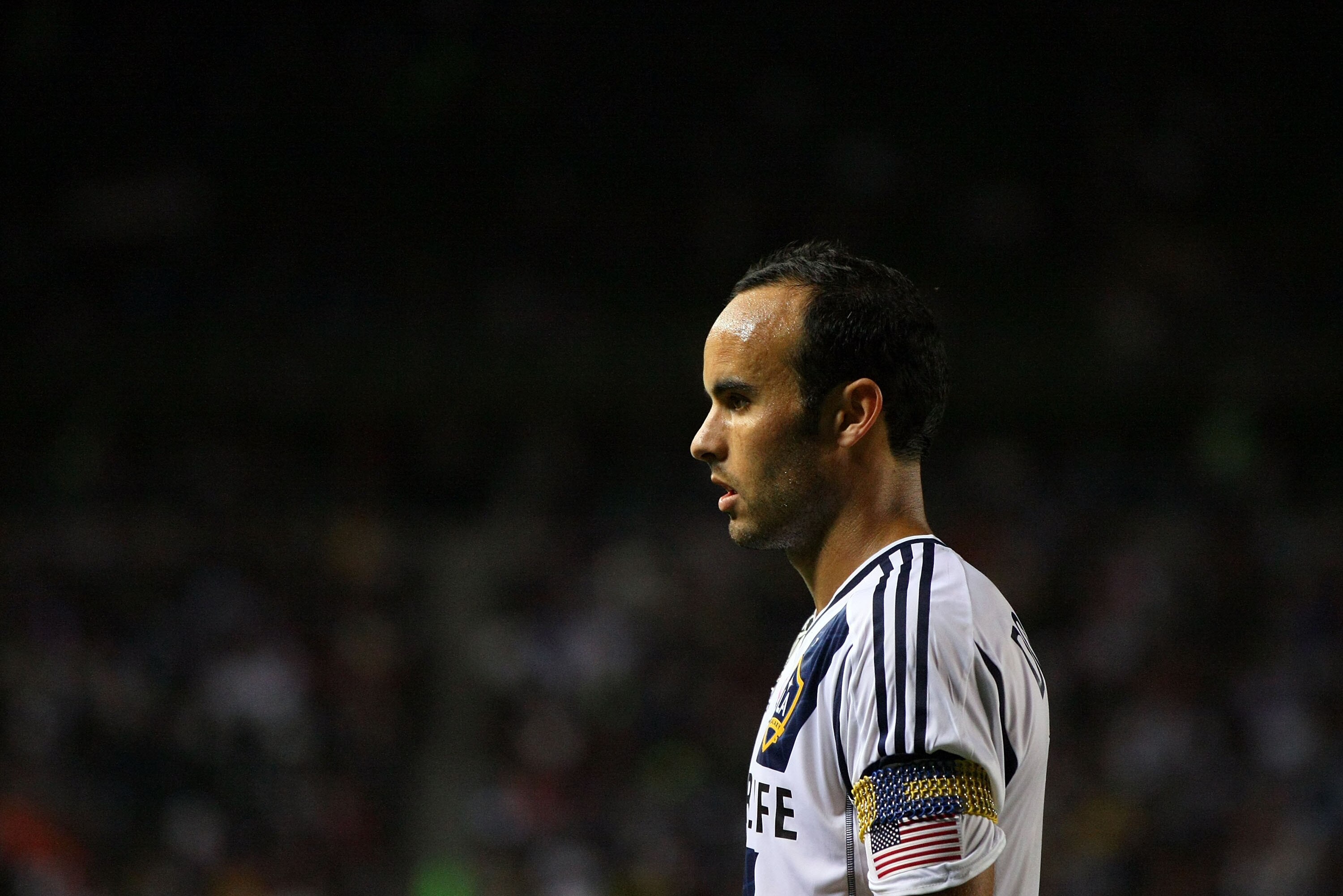 CARSON, CA - OCTOBER 06: Landon Donovan #10 of the Los Angeles Galaxy looks on prior to a Real Salt Lake cornerkick during the MLS match at The Home Depot Center on October 6, 2012 in Carson, California. Real Salt Lake defeated the Galaxy 2-1. (Photo by Victor Decolongon/Getty Images)