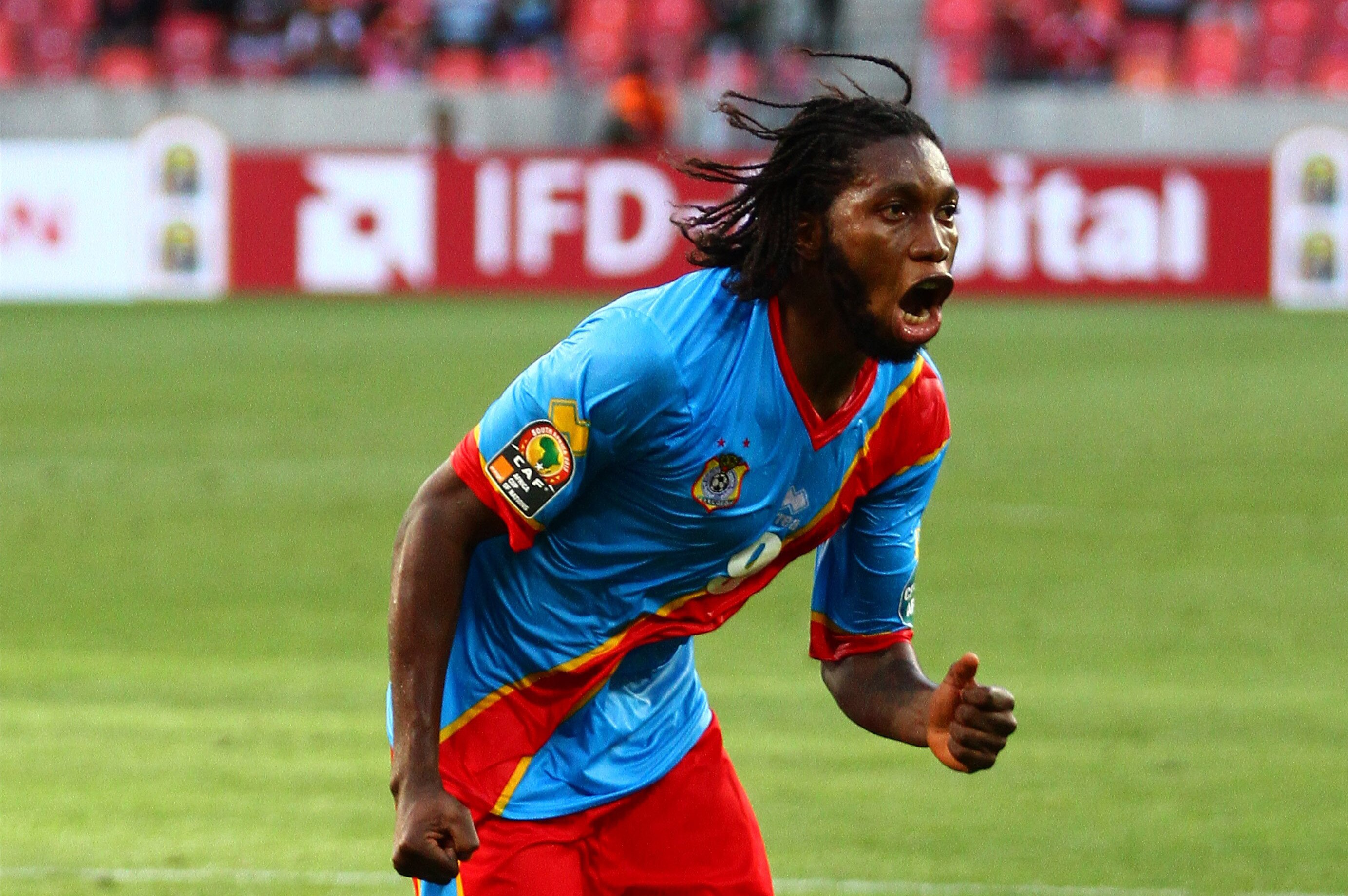 Mbokani keeps Congo in touching distance