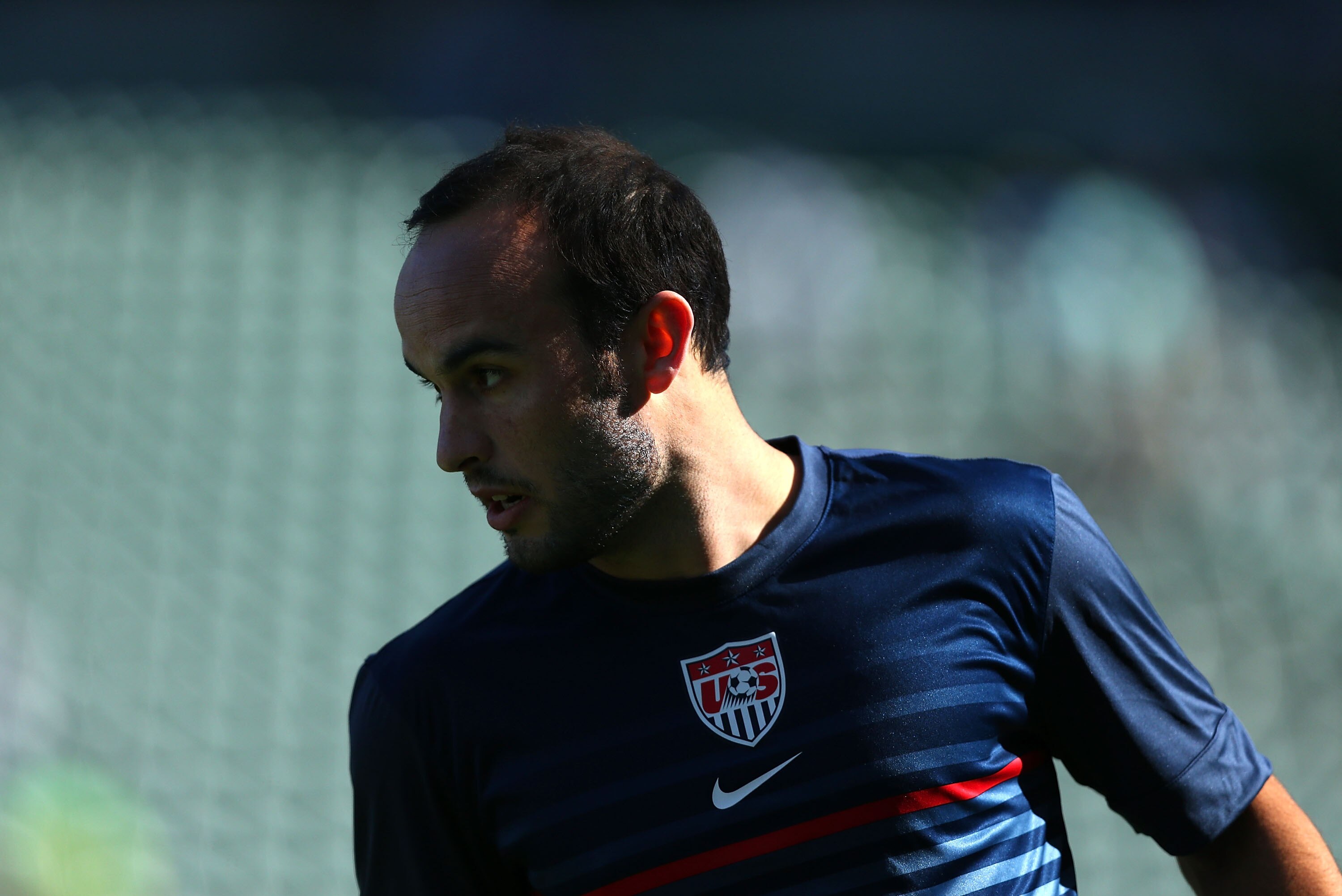 LOS ANGELES, CA - FEBRUARY 01: Landon Donovan #10 of the USA warms up prior to their international friendly match against the Korea Republic at StubHub Center on February 1, 2014 in Los Angeles, California. The USA defeated the Korea Republic 2-0. (Photo by Victor Decolongon/Getty Images)