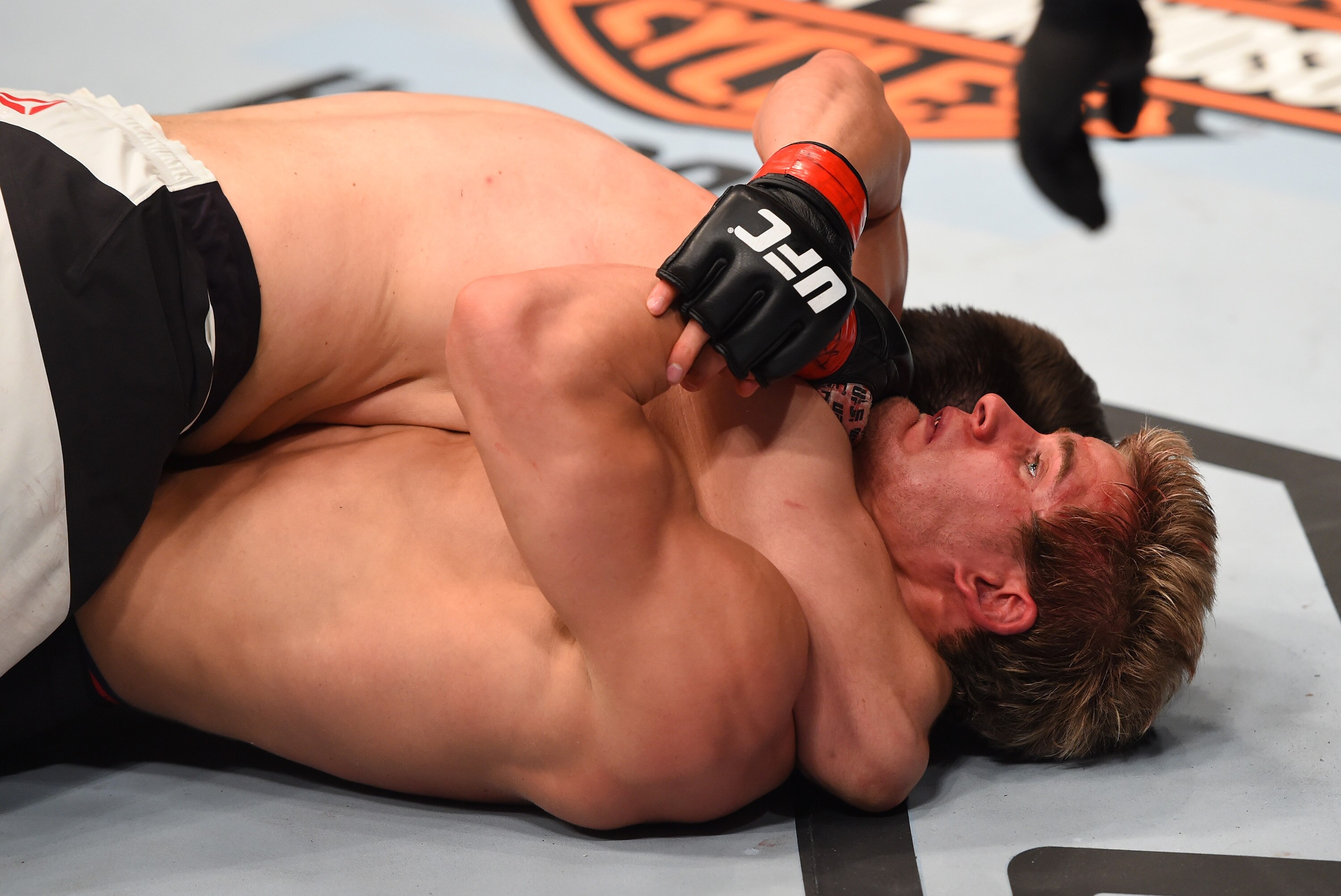 NEWARK, NJ - JANUARY 30: Bryan Barberena (top) submits Sage Northcutt in their welterweight bout during the UFC Fight Night event at the Prudential Center on January 30, 2016 in Newark, New Jersey. (Photo by Josh Hedges/Zuffa LLC/Zuffa LLC via Getty Images)