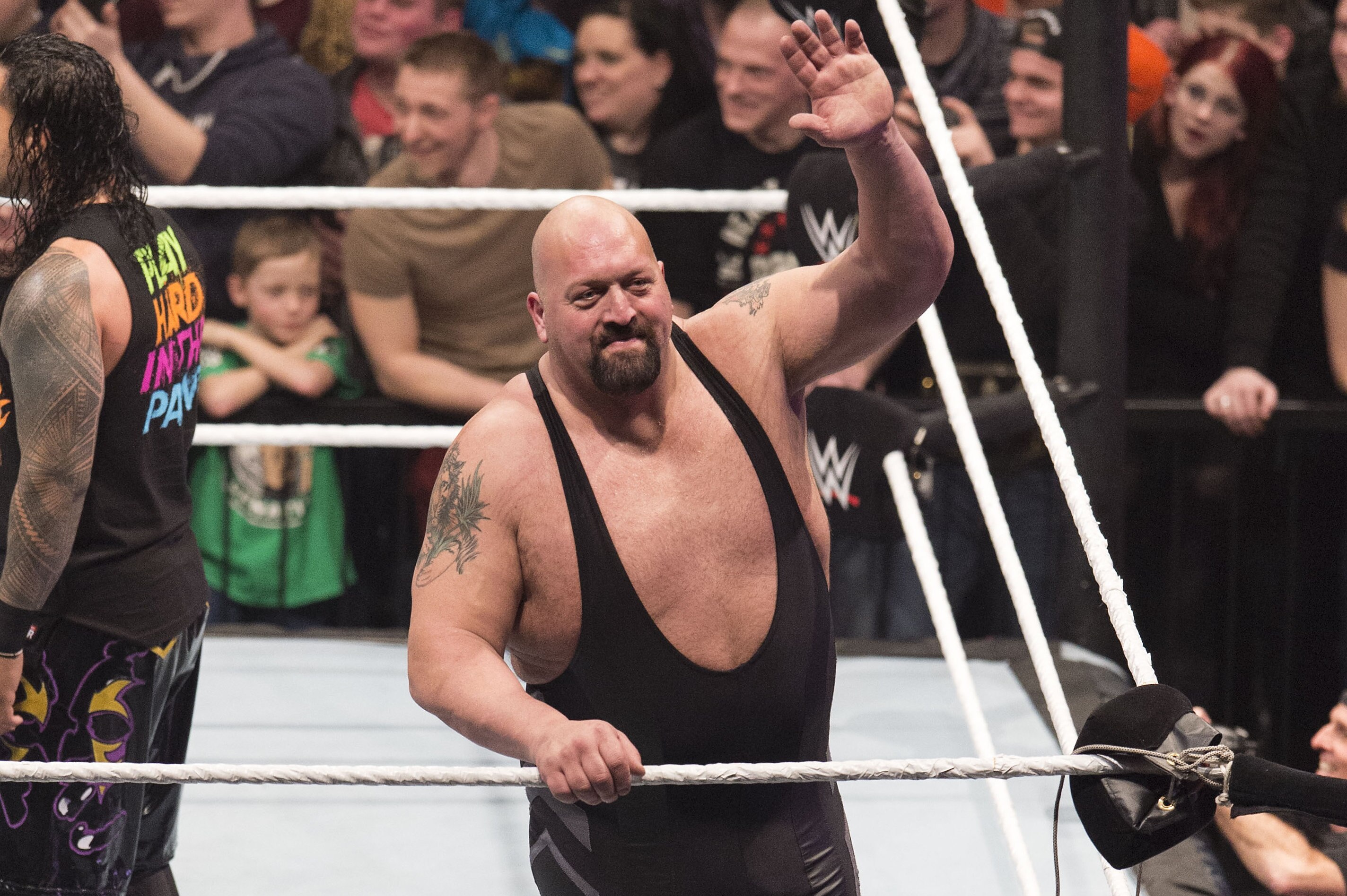 COLOGNE, GERMANY - FEBRUARY 11: Big Show during WWE Road to WrestleMania at the Lanxess Arena on February 11, 2016 in Cologne, Germany. (Photo by Marc Pfitzenreuter/Getty Images)