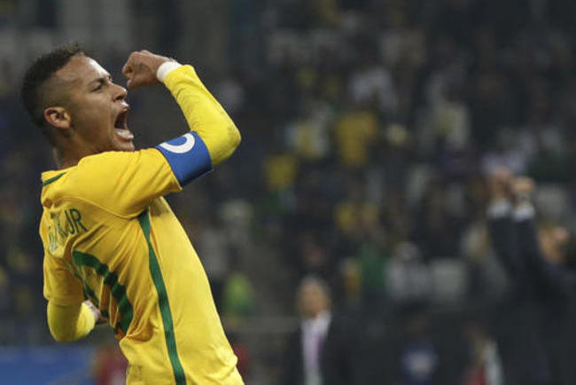 Brazil's Neymar celebrates at the end of a quarter-final match of the men's Olympic football tournament against Colombia in Sao Paulo, Brazil, Saturday Aug. 13, 2016. Brazil won 2-0 and qualified for the semi-finals.(AP Photo/Leo Correa)