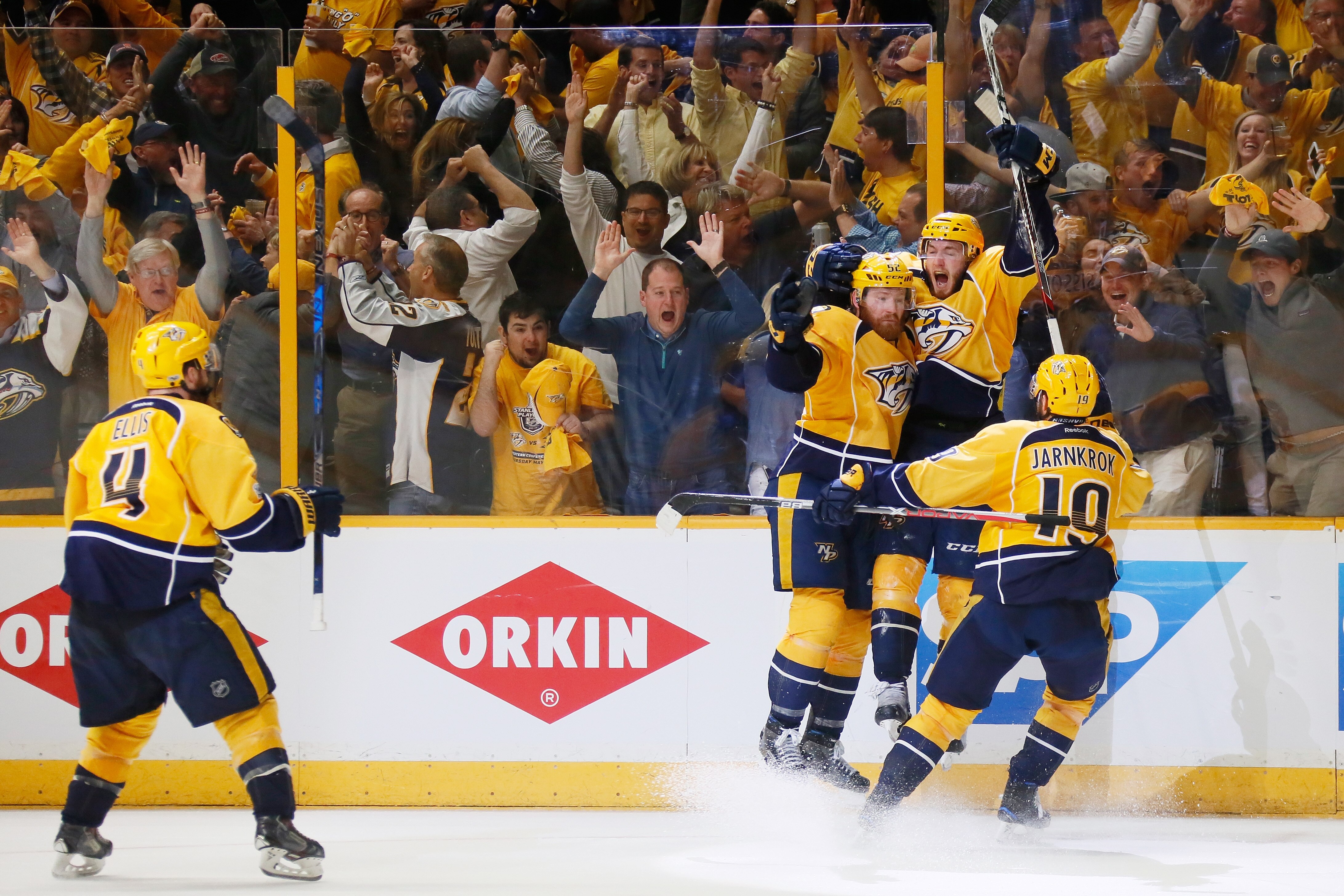 NASHVILLE, TN - MAY 22: Colton Sissons #10 of the Nashville Predators celebrates with teammates after scoring during the third period against the Anaheim Ducks in Game Six of the Western Conference Final during the 2017 Stanley Cup Playoffs at Bridgestone Arena on May 22, 2017 in Nashville, Tennessee. (Photo by Frederick Breedon/Getty Images)