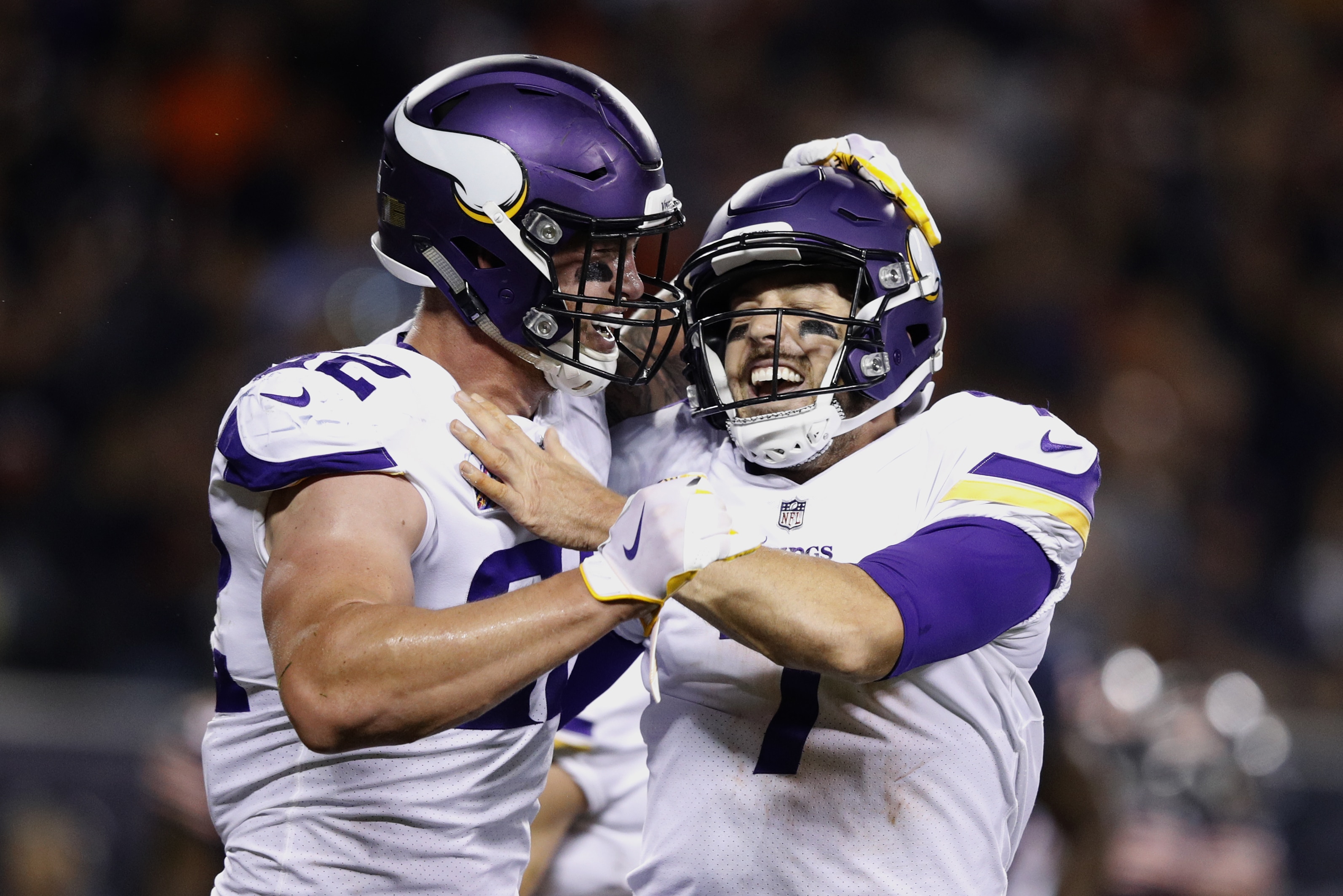 CHICAGO, IL - OCTOBER 09: Kyle Rudolph #82 and quarterback Case Keenum #7 of the Minnesota Vikings celebrate after Rudolph scored against the Chicago Bears in the third quarter at Soldier Field on October 9, 2017 in Chicago, Illinois. (Photo by Joe Robbins/Getty Images)