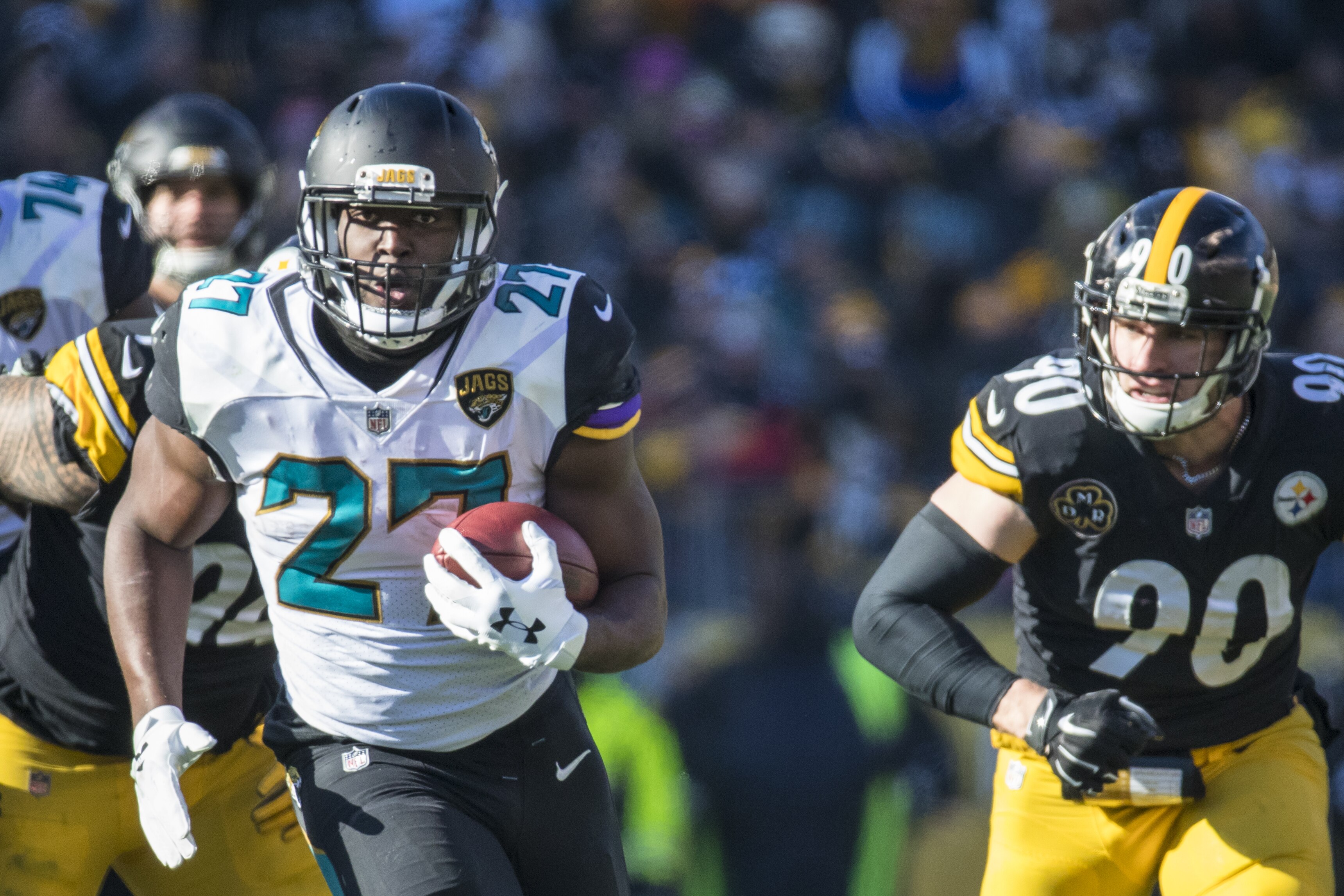 PITTSBURGH, PA - JANUARY 14: Leonard Fournette #27 of the Jacksonville Jaguars carries the ball during the second quarter against the Pittsburgh Steelers in the AFC Divisional Playoff game at Heinz Field on January 14, 2018 in Pittsburgh, Pennsylvania. Jaguars defeat Pittsburgh 45-42. (Photo by Brett Carlsen/Getty Images)