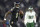 El quarterback de los Ravens de Baltimore Lamar Jackson (8) durante una jugada del partido de la NFL que enfrentÃ³ a su equipo con los Jets de Nueva York, el 12 de diciembre de 2019, en Baltimore. (AP Foto/Gail Burton)