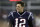 ARCHIVO - En imagen de archivo del 4 de enero de 2020, el quarterback Tom Brady, de los Patriots de Nueva Inglaterra, ingresa a la cancha antes del inicio de un duelo de comodines de los playoffs de la NFL ante los Titans de Tennessee, en Foxborough, Massachusetts. (AP Foto/Charles Krupa)