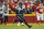 ARCHIVO - En imagen de archivo del 12 de enero de 2020, el wide receiver DeAndre Hopkins (10), de los Texans de Houston, avanza con el balÃ³n en un duelo con los Chiefs, en Kansas City. (AP Foto/Reed Hoffmann, archivo)