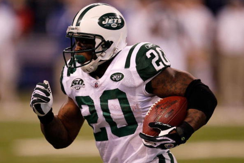 Running Back Leon Washington and Center Nick Mangold of the New York  News Photo - Getty Images