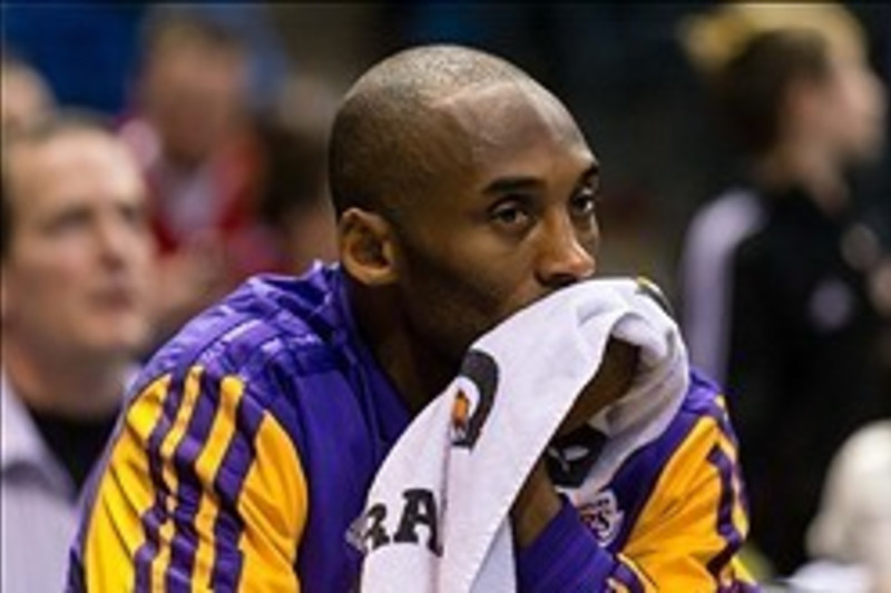 Lakers' Kobe Bryant says knee injury rehab is slow