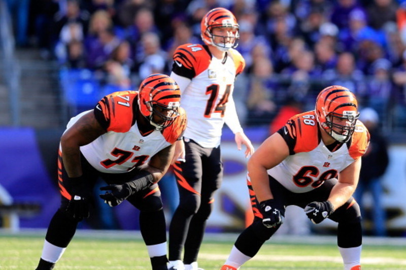 Cincinnati, OH, USA. 11th Nov, 2018. Cincinnati Bengals quarterback Andy  Dalton (14) passes the ball in a game between the New Orleans Saints and  the Cincinnati Bengals on November 11, 2018 at