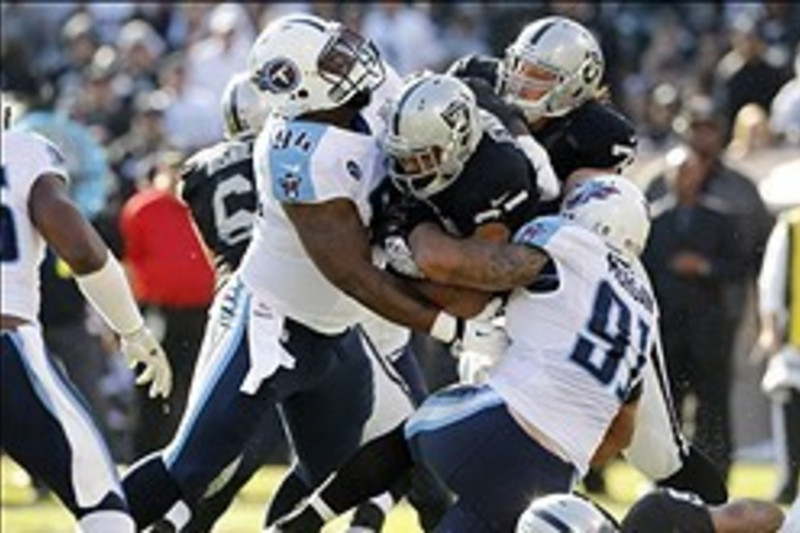 Oakland, California, USA. 24th Nov, 2013. Tennessee Titans running