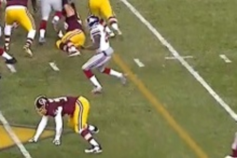 Robert Griffin III, Redskins struggling early on MNF (GIF)