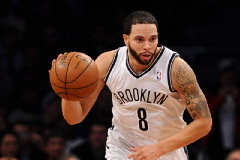 Jazz guard Deron Williams hurts wrist again