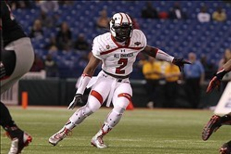 Ohio State football: Raekwon McMillan gets tackled by female fan