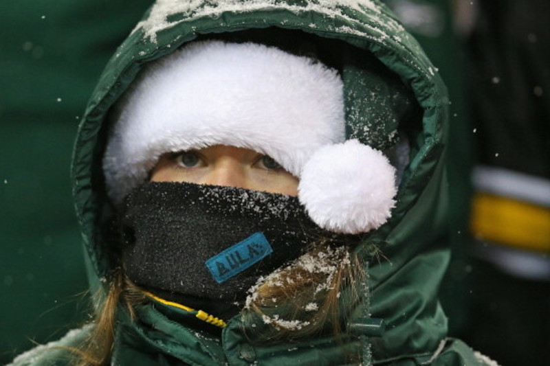 Packers Fans Brave Cold Weather 