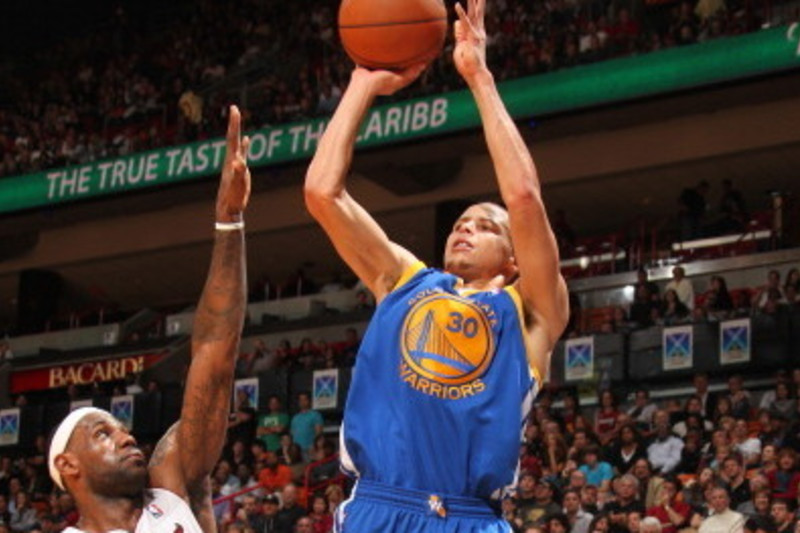 Steph Curry scores 30 in Golden State Warriors' win over Miami Heat