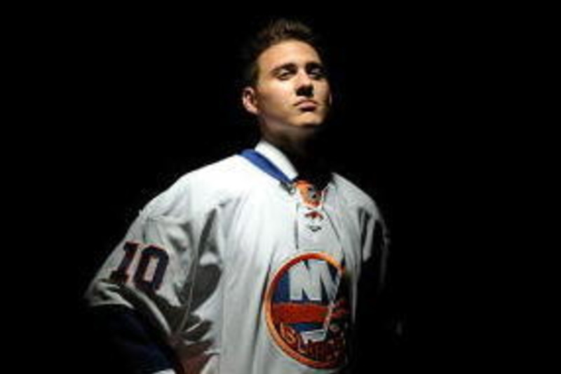 Report: Nino Niederreiter Requests Trade From Islanders - Sports Illustrated