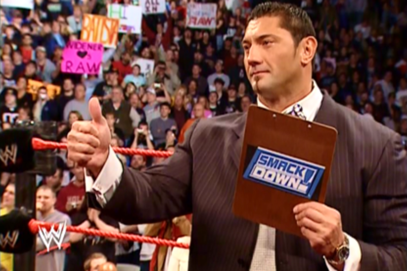 Dave-Bautista-Thumbs-Up-Batista-WWE_crop_exact.png