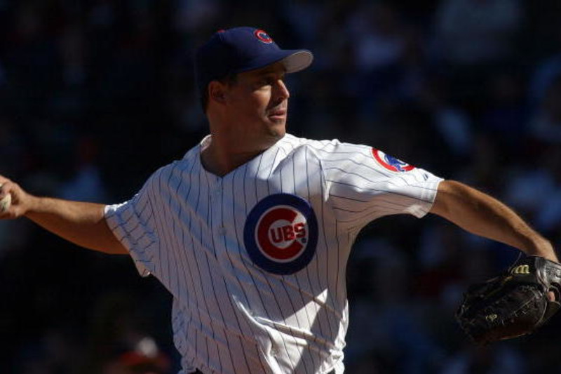 Greg Maddux Will Not Enter Hall of Fame as Brave Thanks to Classy