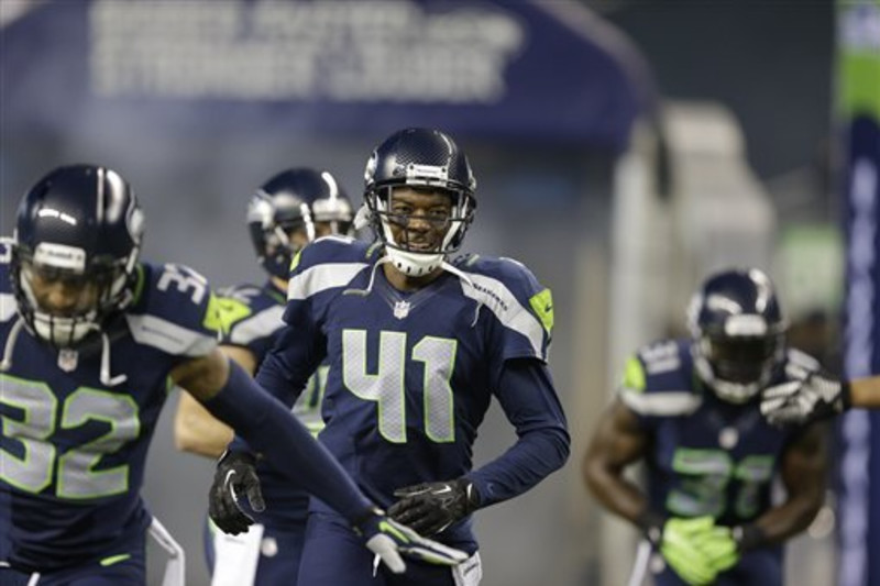 Miami Dolphins defensive back Byron Maxwell stands on the field before an  NFL football game against the Seattle Seahawks, Sunday, Sept. 11, 2016, in  Seattle. (AP Photo/Stephen Brashear Stock Photo - Alamy