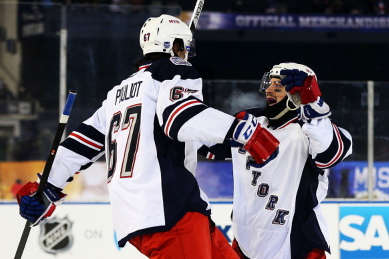 16 photos: 2014 Coors Light NHL Stadium Series - Rangers vs. Islanders