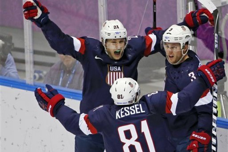 Hamden's Jonathan Quick, T.J. Oshie lead U.S. past Russia in shootout
